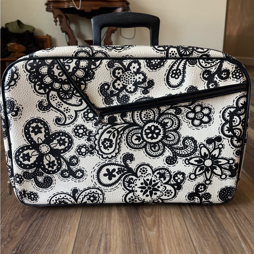 Vintage 60s/70s Flower Power Paisley Soft Suitcase